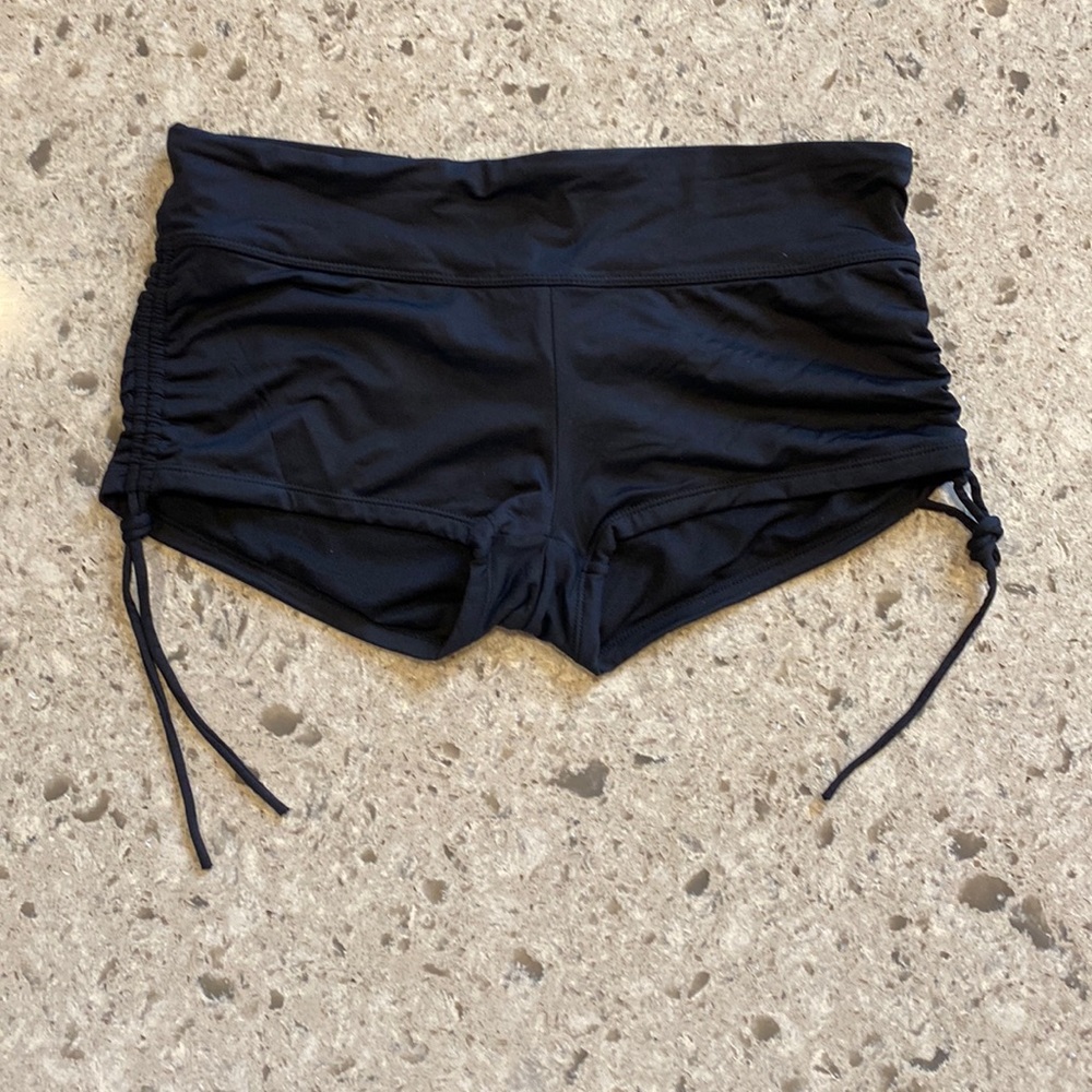 Beach House Black Swim Shorts Size 10